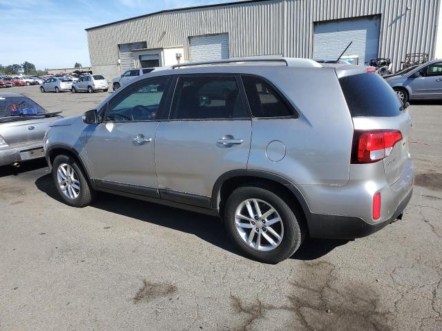 VIN 5XYKT4A67FG591392 2015 KIA Sorento, LX no.2