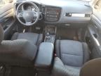 MITSUBISHI OUTLANDER photo