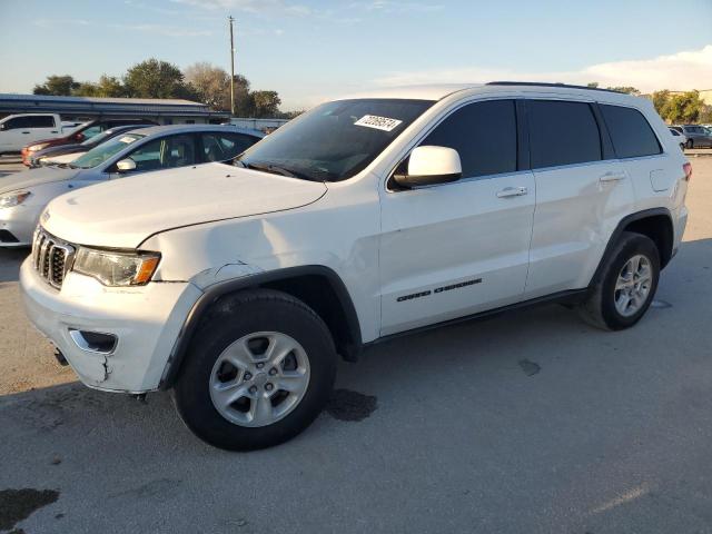 VIN 1C4RJEAG4HC950059 2017 Jeep Grand Cherokee, Laredo no.1