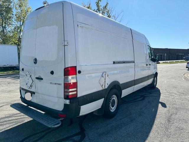 VIN WD3PE8DE7E5902217 2014 Mercedes-Benz Sprinter, ... no.4