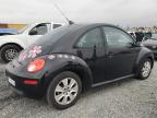 VOLKSWAGEN NEW BEETLE photo