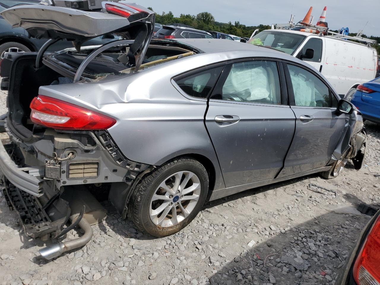 Lot #2806841096 2020 FORD FUSION SE