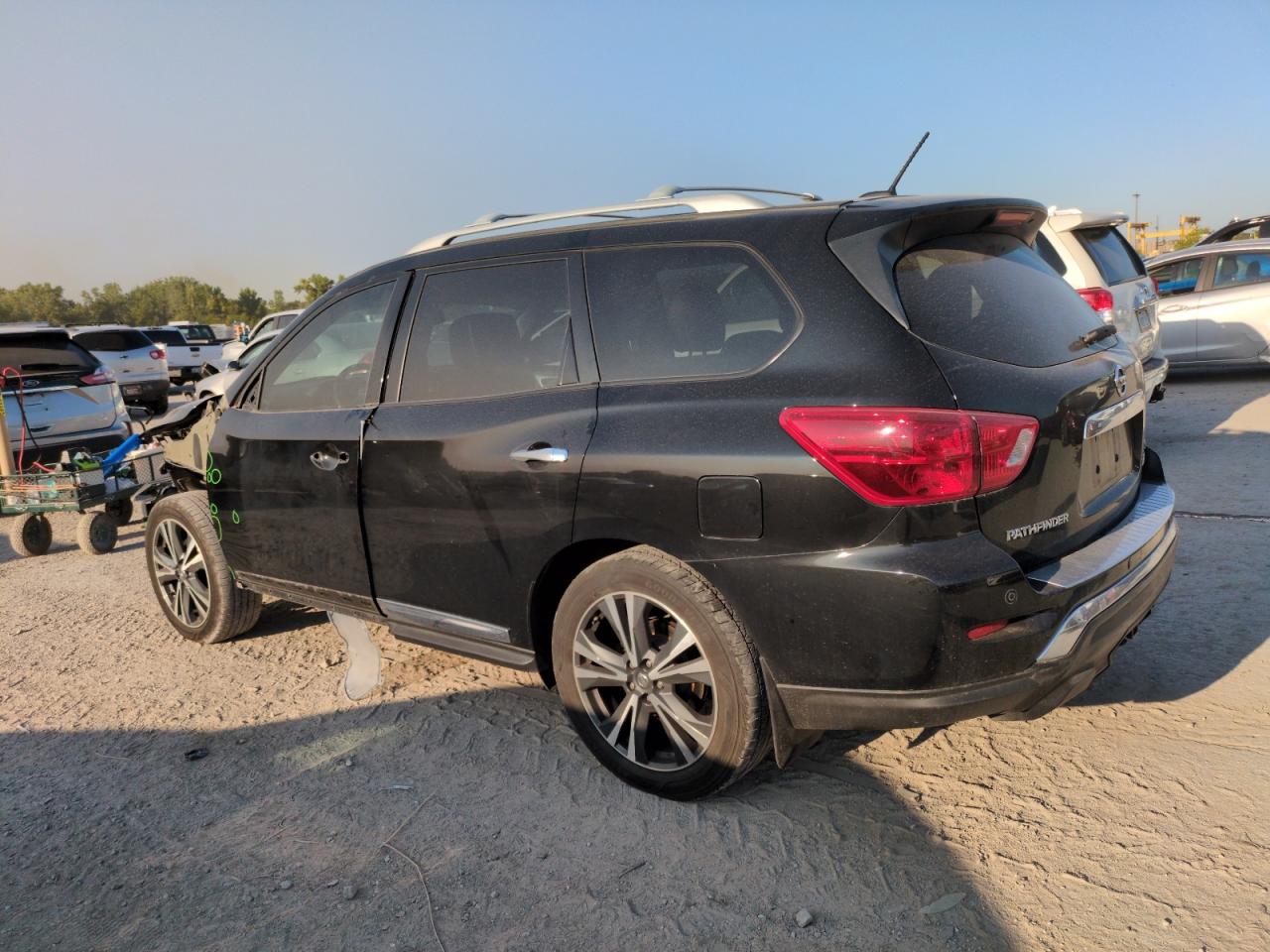 Lot #2893543336 2018 NISSAN PATHFINDER