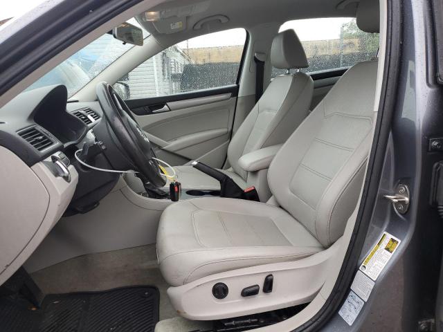 2015 VOLKSWAGEN PASSAT S - 1VWAS7A33FC122193