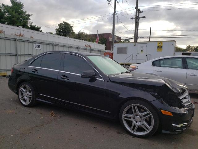 VIN WDDGF8AB4DR276975 2013 Mercedes-Benz C-Class, 3... no.4