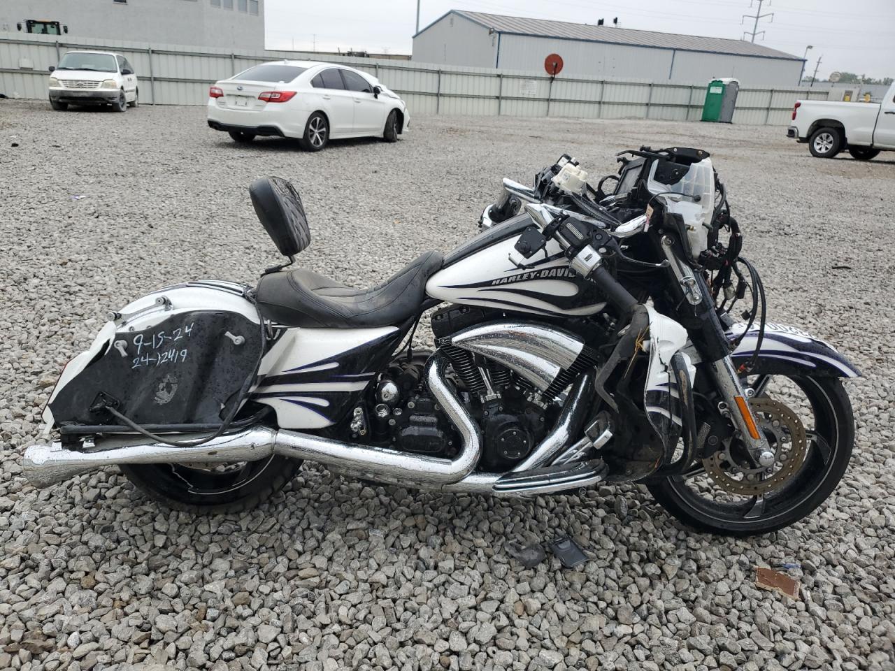 Harley Davidson FLHXSE / CVO Street Glide 2016 