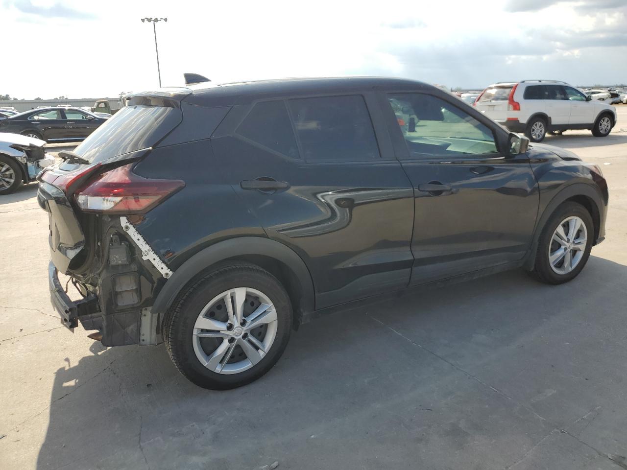 Lot #2970020118 2022 NISSAN KICKS S