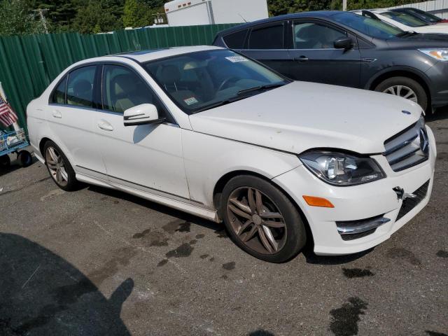 VIN WDDGF8AB2DG111258 2013 Mercedes-Benz C-Class, 3... no.4