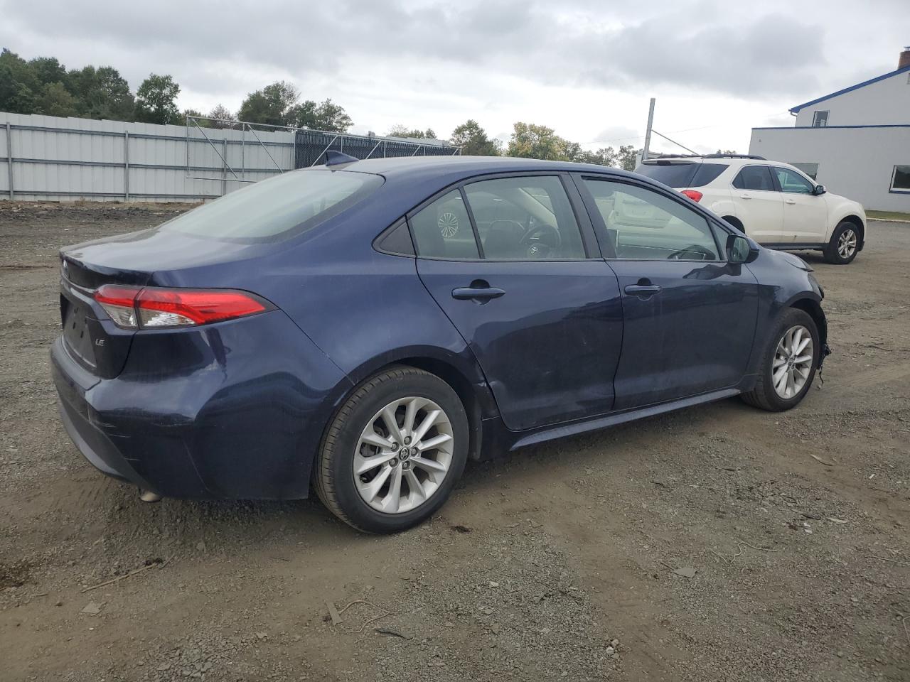 Lot #2921583643 2020 TOYOTA COROLLA LE