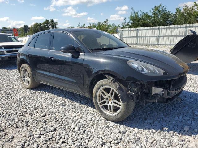 VIN WP1AA2A50HLB03841 2017 Porsche Macan no.4