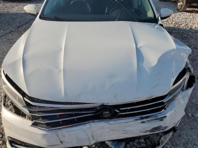 2017 VOLKSWAGEN PASSAT SEL - 1VWCT7A32HC015659