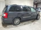 CHRYSLER TOWN & COU photo