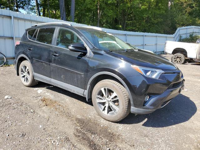 VIN 2T3RFREV9HW543658 2017 Toyota RAV4, Xle no.4