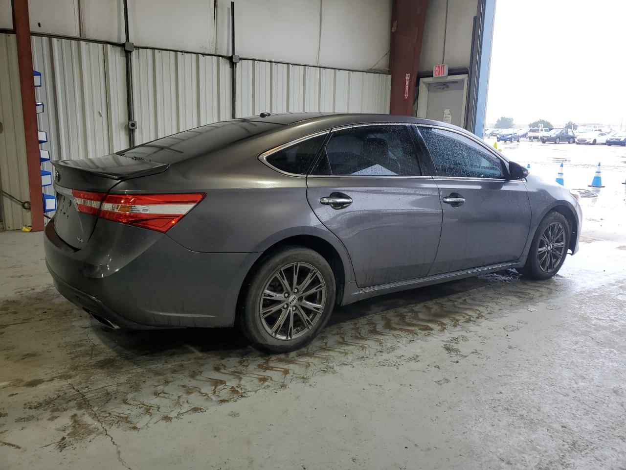 Lot #2888360668 2015 TOYOTA AVALON XLE