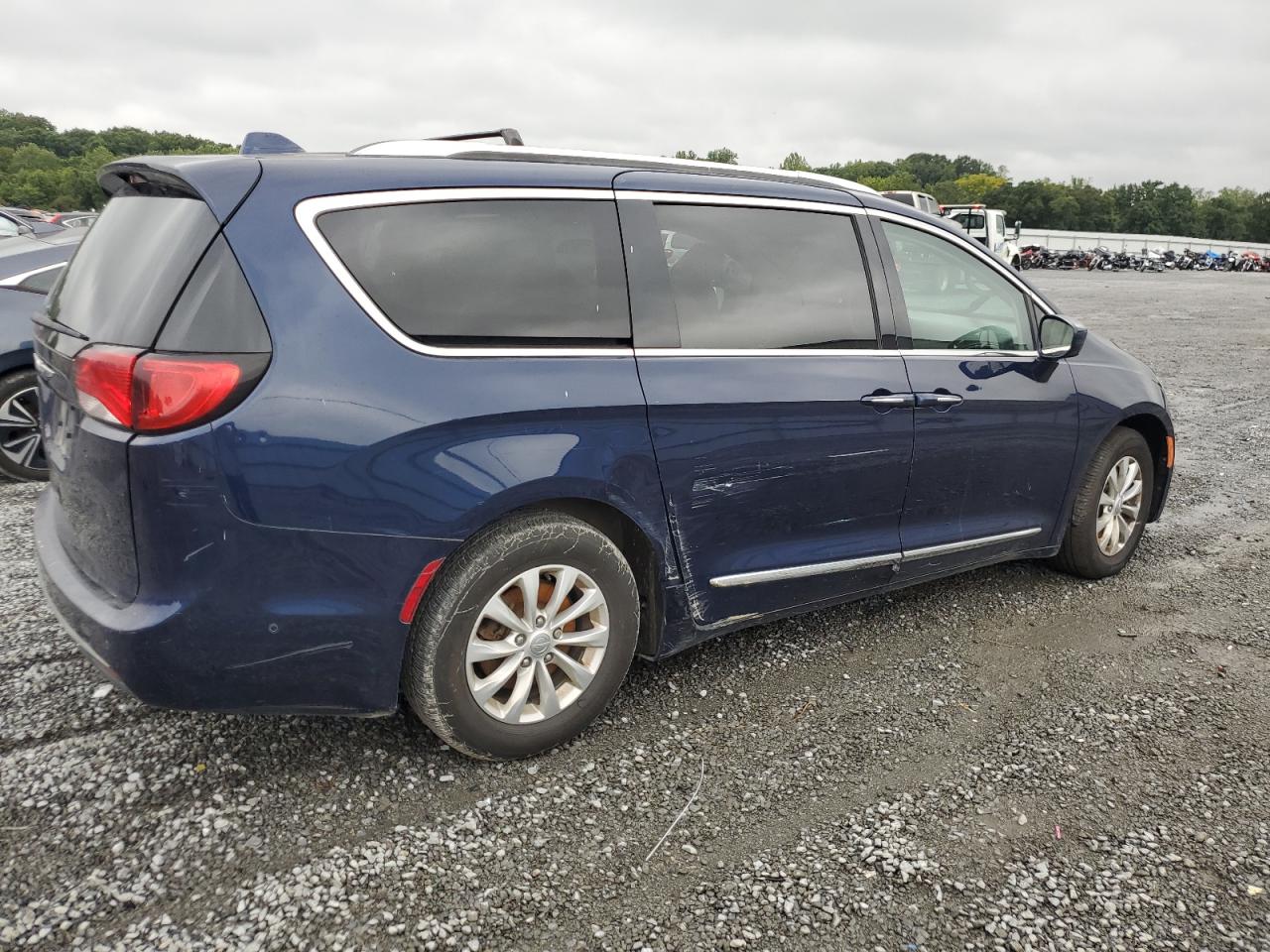 Lot #2843233851 2018 CHRYSLER PACIFICA T