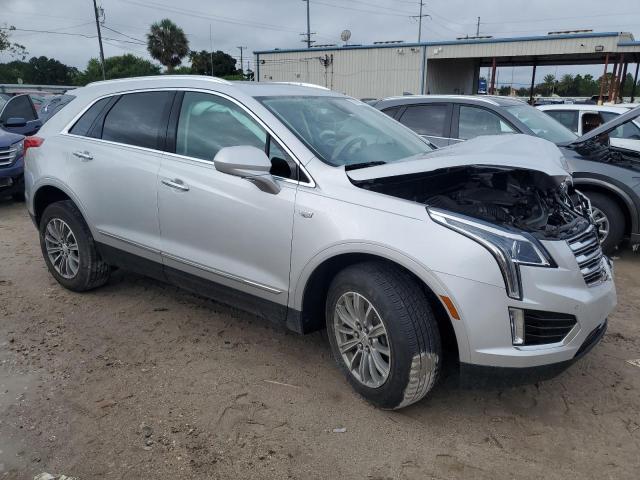 VIN 1GYKNCRS5KZ291734 2019 Cadillac XT5, Luxury no.4