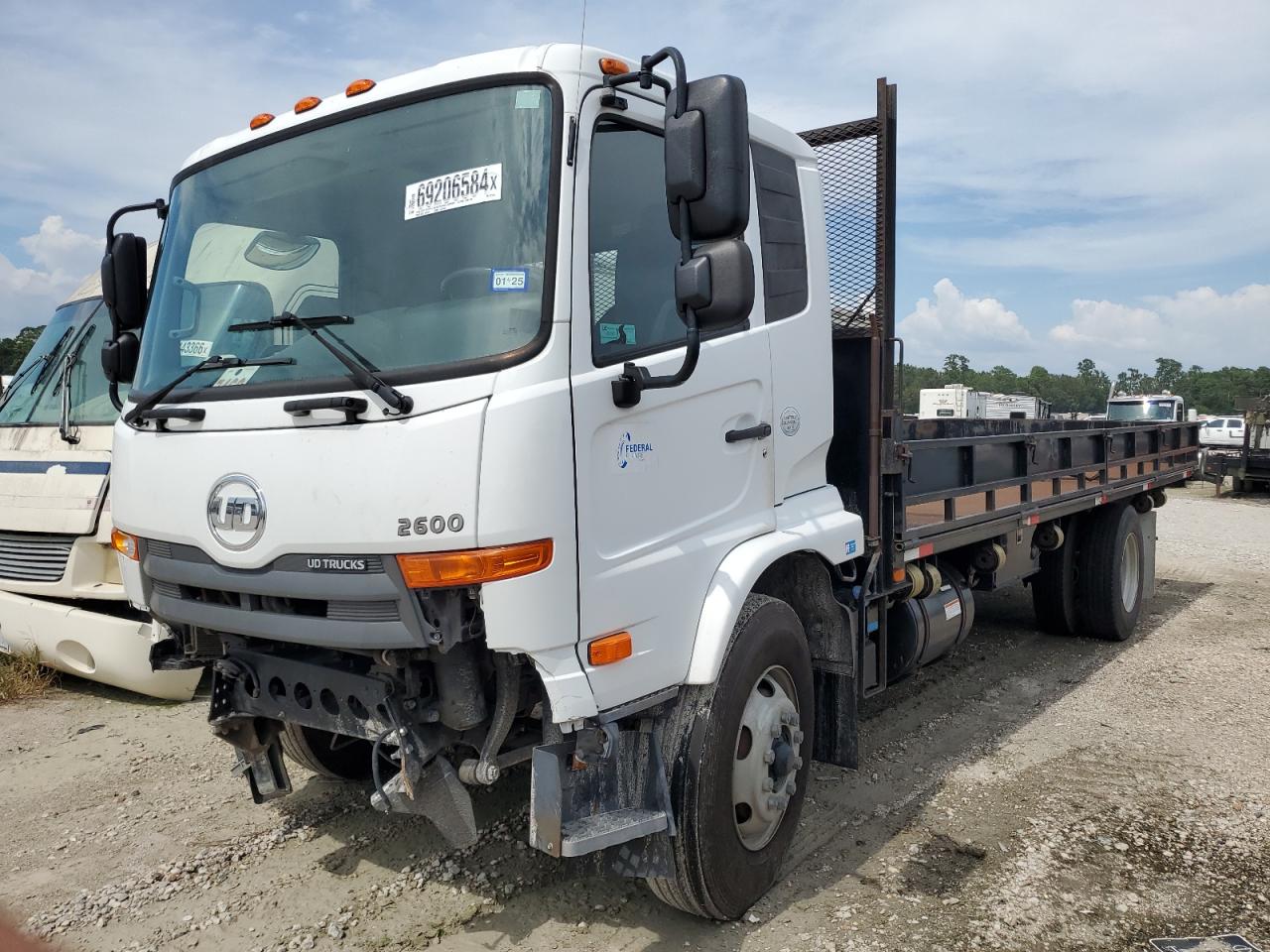 Lot #3037968205 2012 NISSAN DIESEL UD2600