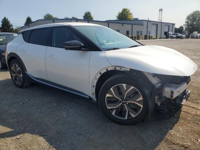2022 KIA EV6 LIGHT KNDC34LB1N5066205
