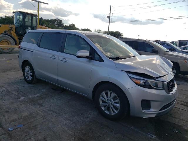 VIN KNDMB5C13H6232808 2017 KIA Sedona, LX no.4