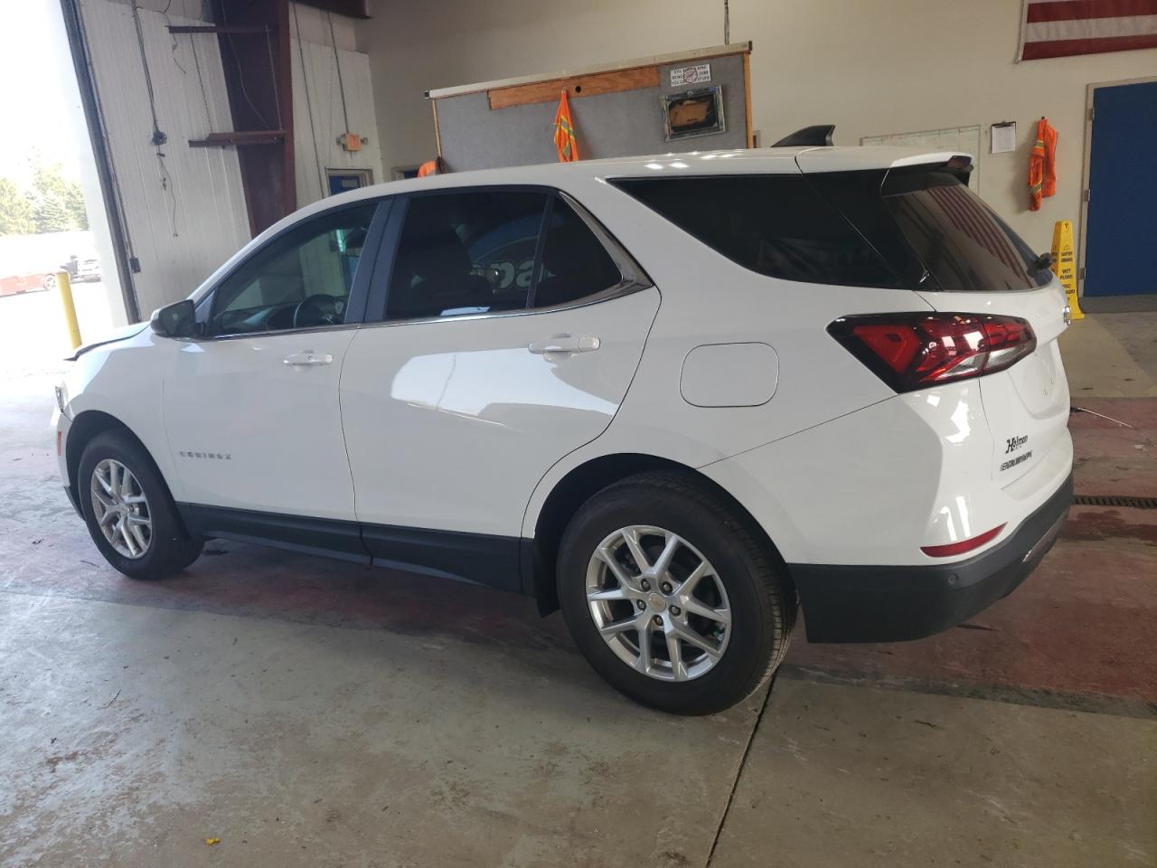 Lot #2987060485 2024 CHEVROLET EQUINOX LT