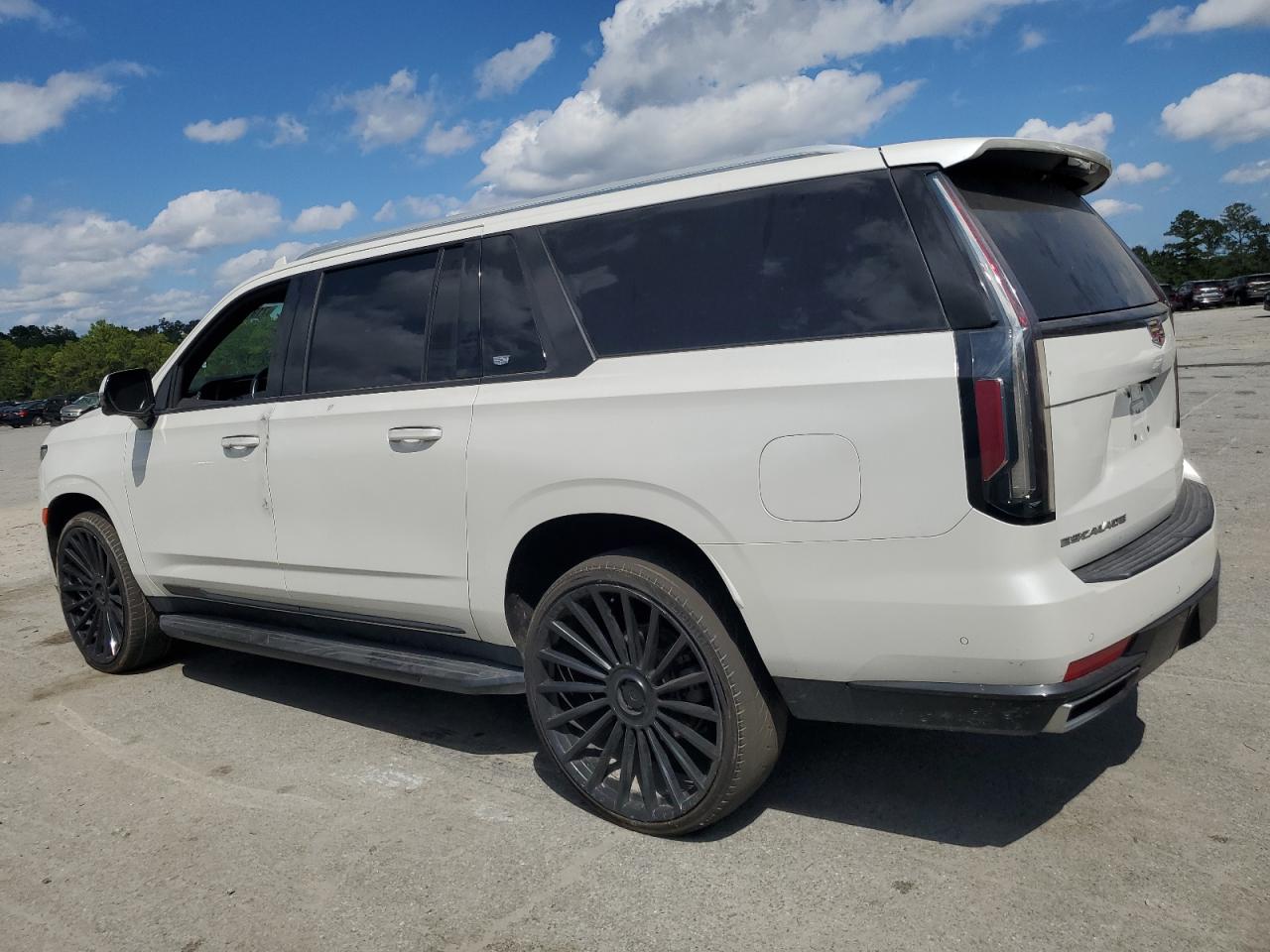 Lot #2923339541 2021 CADILLAC ESCALADE E