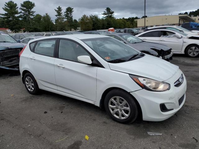 VIN KMHCT5AE5EU141217 2014 Hyundai Accent, Gls no.4