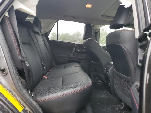 2019 TOYOTA 4RUNNER SR - JTEBU5JR5K5684116
