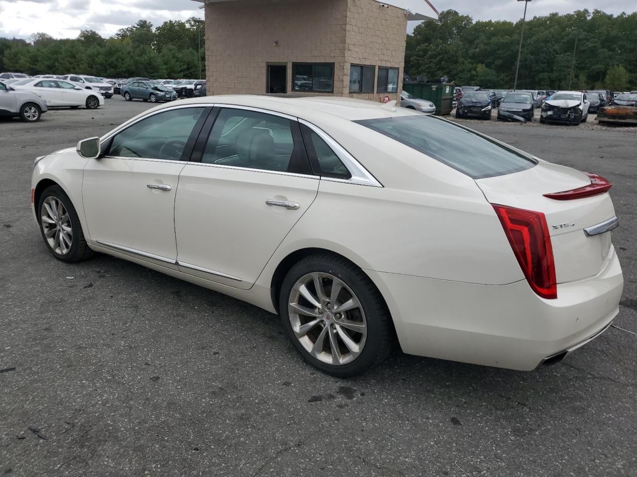 Lot #2890983640 2013 CADILLAC XTS PREMIU