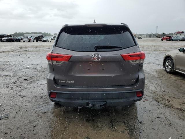 VIN 5TDKZRFH8JS287909 2018 Toyota Highlander, SE no.6