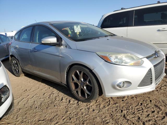 VIN 1FADP3K22EL381777 2014 Ford Focus, SE no.4