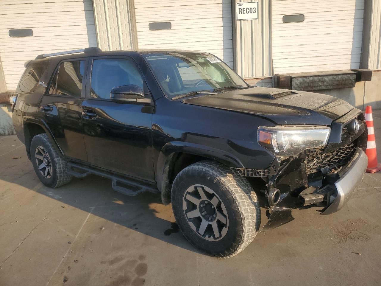 Lot #2888400687 2018 TOYOTA 4RUNNER SR