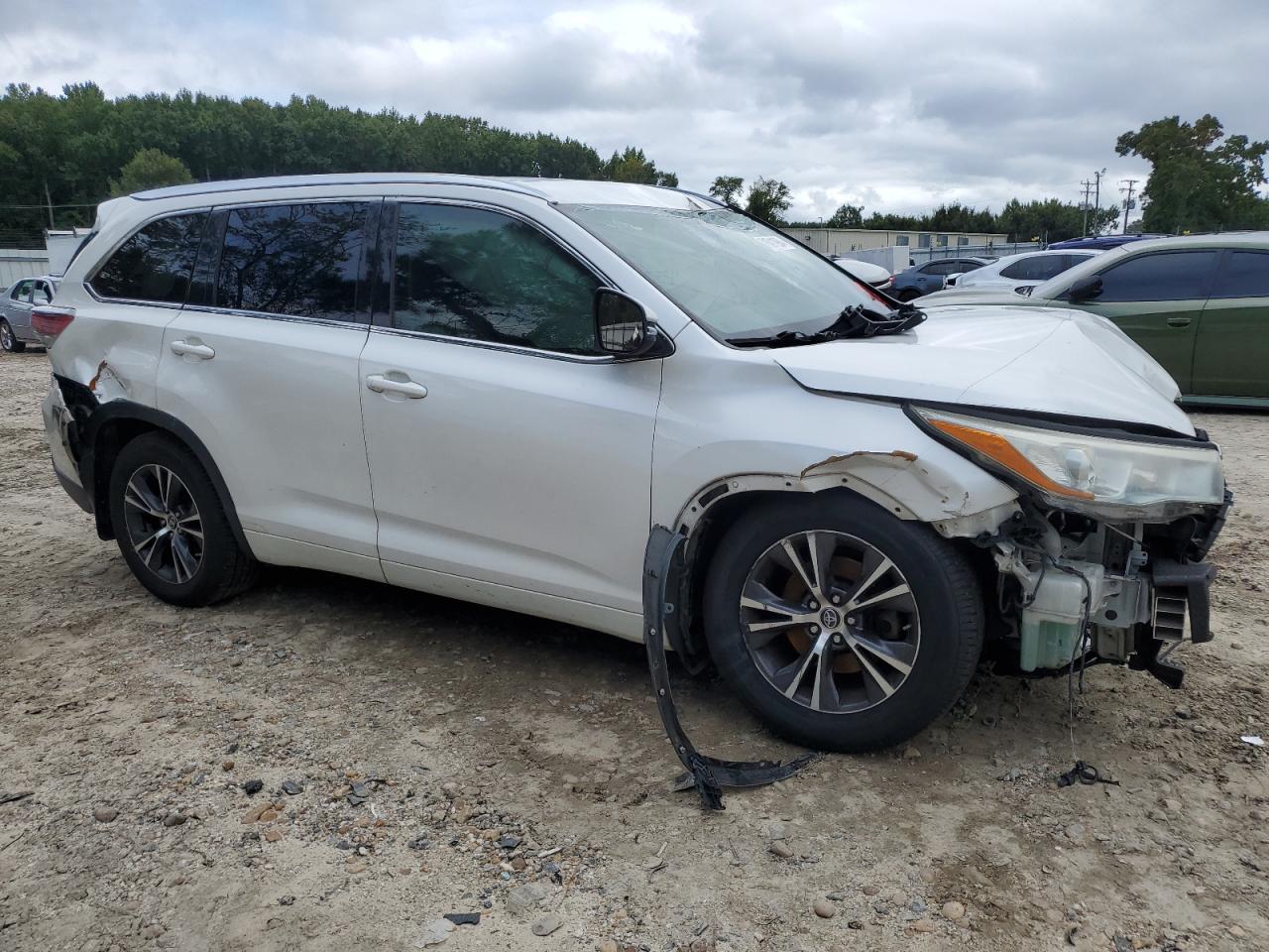 Lot #2874468958 2016 TOYOTA HIGHLANDER