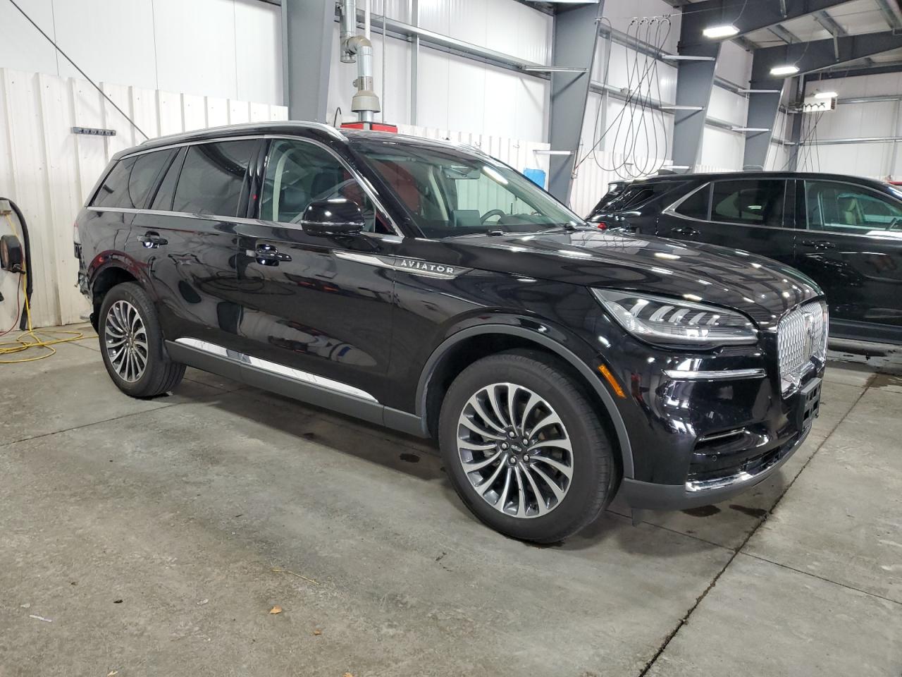 Lot #2921548691 2023 LINCOLN AVIATOR