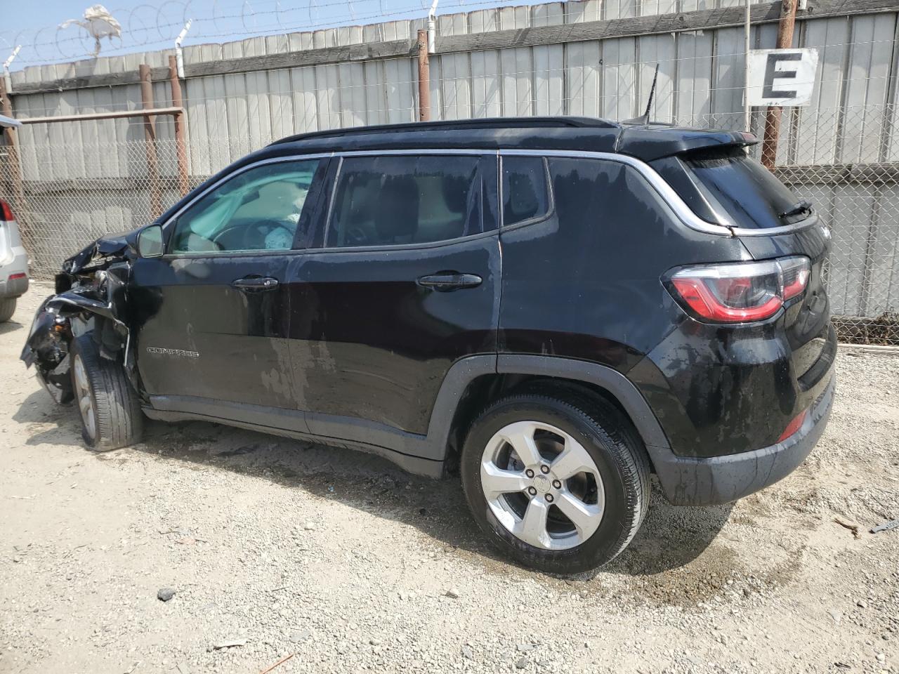 JEEP COMPASS LA 2019 black  gas 3C4NJCBBXKT788830 photo #3