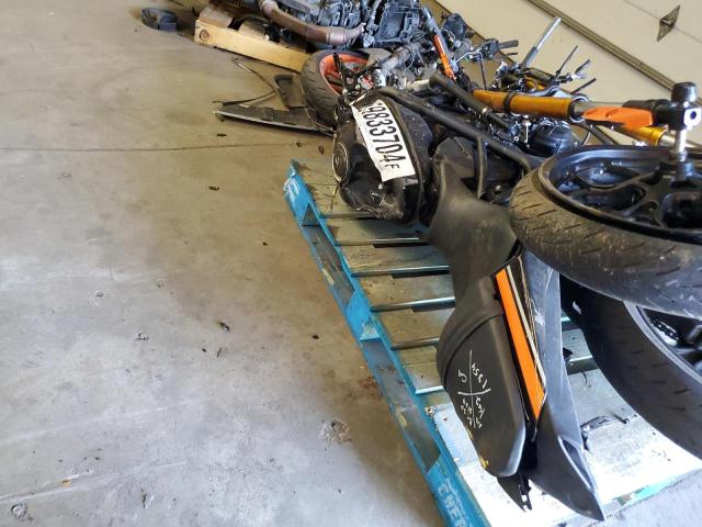 2019 YAMAHA YZFR3 MH3RH17Y0KK001854