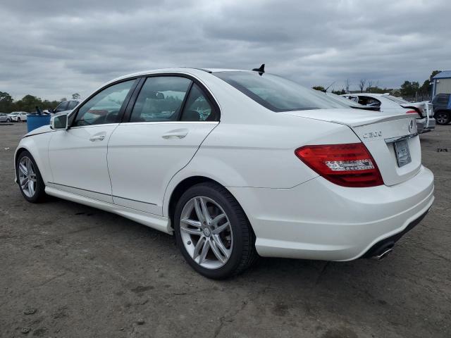 VIN WDDGF8AB2DR288879 2013 Mercedes-Benz C-Class, 3... no.2