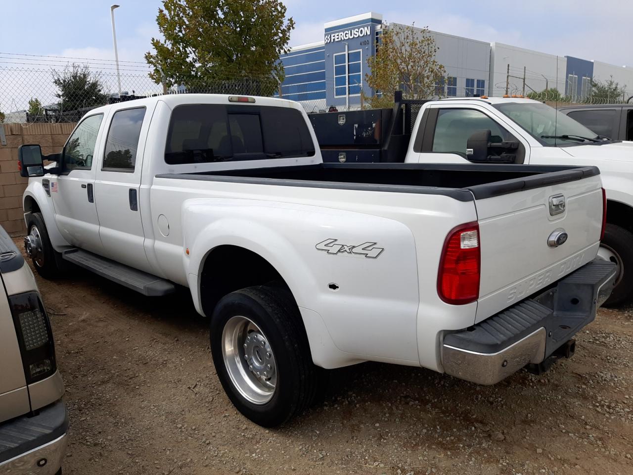 FORD F450 SUPER 2008 white crew pic diesel 1FTXW43R18EC17201 photo #3