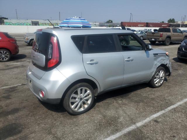 KIA SOUL + 2017 silver  gas KNDJP3A52H7447329 photo #4