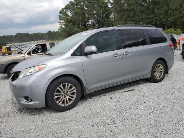 Toyota SIENNA XLE