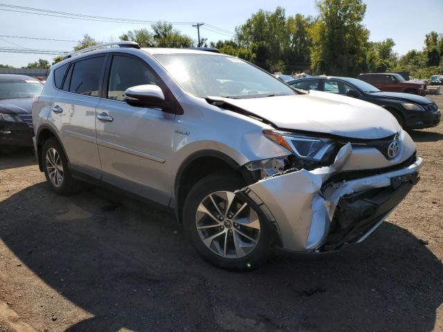 VIN JTMRJREV4GD013737 2016 Toyota RAV4, Xle no.4