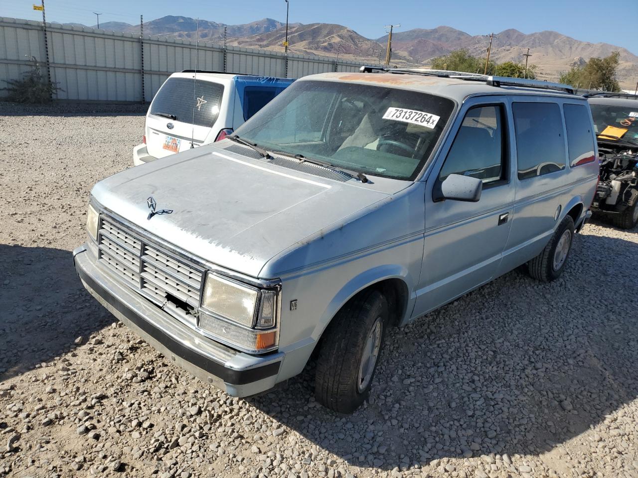 Dodge Caravan 1988 SE