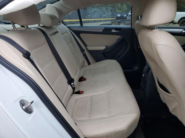 2018 VOLKSWAGEN JETTA SE - 3VWDB7AJ9JM221359