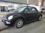 VOLKSWAGEN NEW BEETLE photo