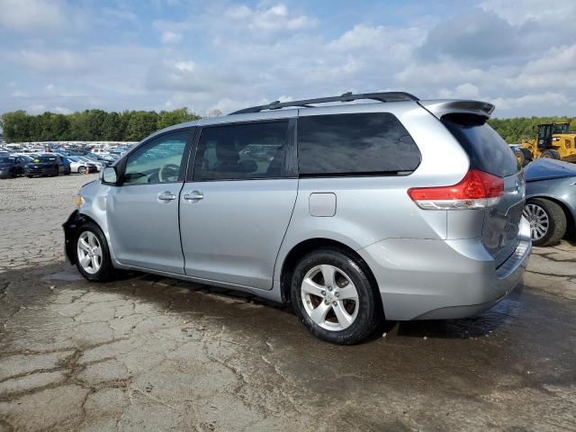 VIN 5TDKK3DC4ES519467 2014 Toyota Sienna, LE no.2