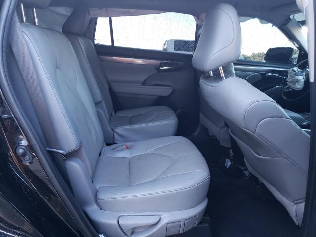 2022 TOYOTA HIGHLANDER - 5TDFZRAH7NS097209