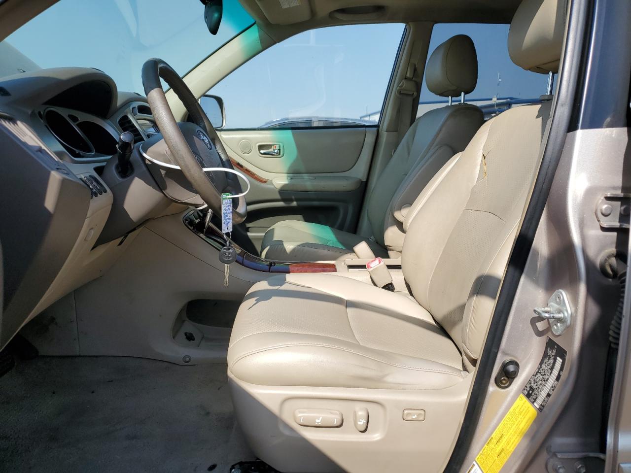 Lot #2874589126 2004 TOYOTA HIGHLANDER