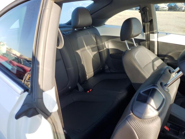 2019 VOLKSWAGEN BEETLE SE 3VWJD7AT3KM716429