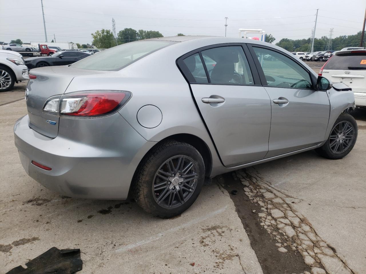 Lot #2823670819 2013 MAZDA 3 I