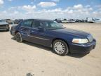 LINCOLN TOWN CAR снимка