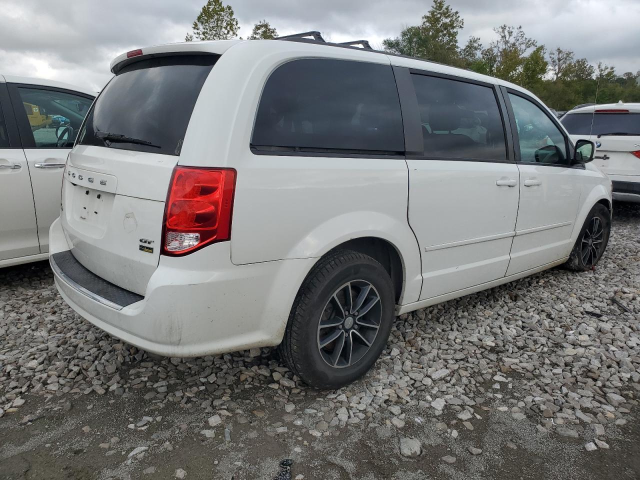 Lot #2979663562 2017 DODGE GRAND CARA